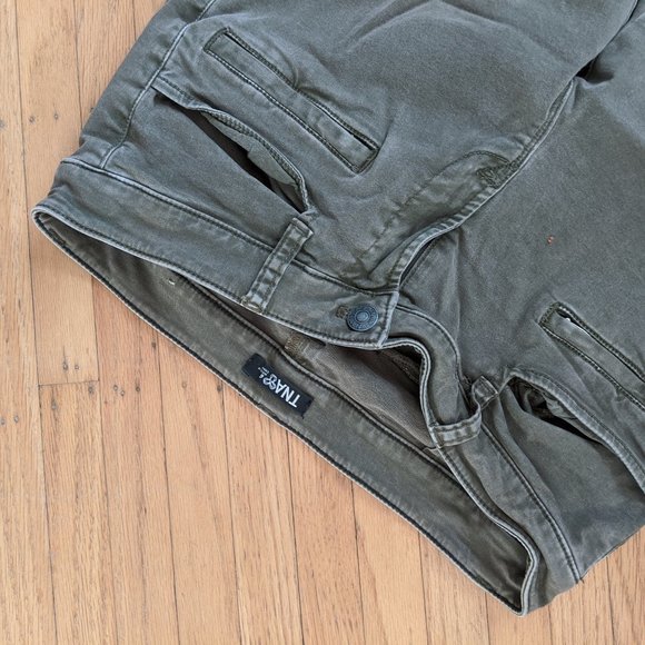 TNA Skinny Cargo Pants - Picture 2 of 3